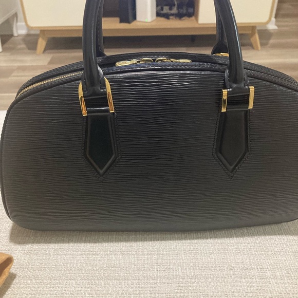 Vintage Authentic Louis Vuitton Jasmin Bag - Picture 8 of 15